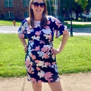 Taylor for A Pea in the Pod dress